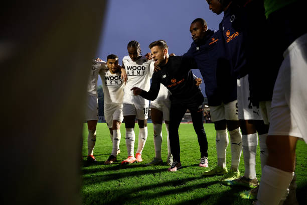 德甲防守铁闸:各豪门后防中坚球员实力解析