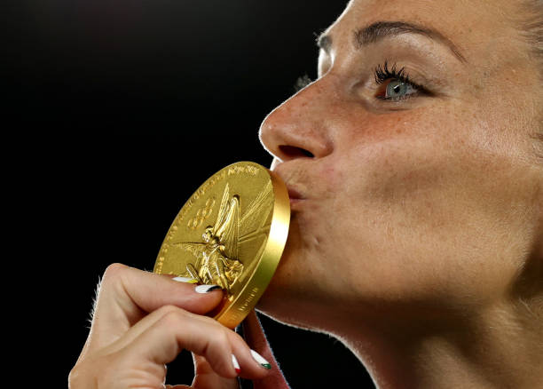 法甲最新赛况:兰斯3-2险胜蒙彼利埃,豪取三连胜