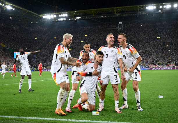 从伯纳乌到卡斯蒂亚:劳尔如何带领皇马二队重塑辉煌