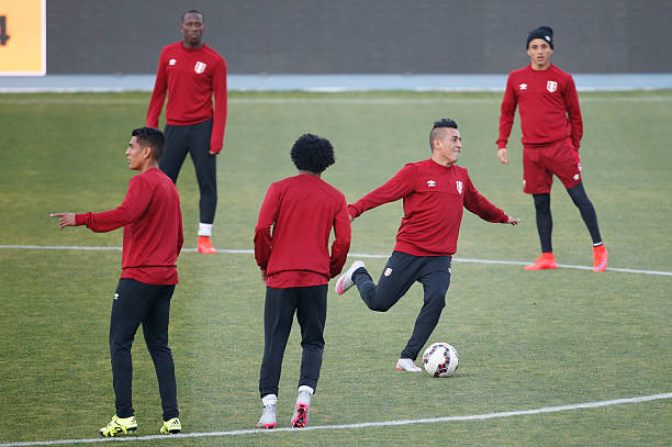 熬夜看球不用愁:这几款直播软件支持回放功能