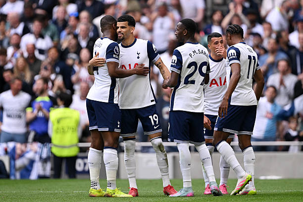 伊斯坦布尔之夜属于蓝色!曼城首捧大耳朵杯