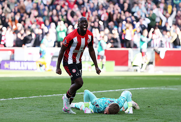 足球场建设指南:角球区圆弧半径的施工要点