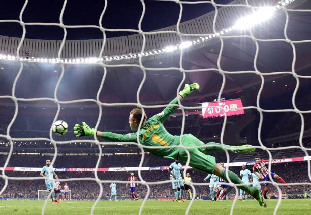 法甲:巴黎圣日耳曼4-0大胜,姆巴佩上演帽子戏法