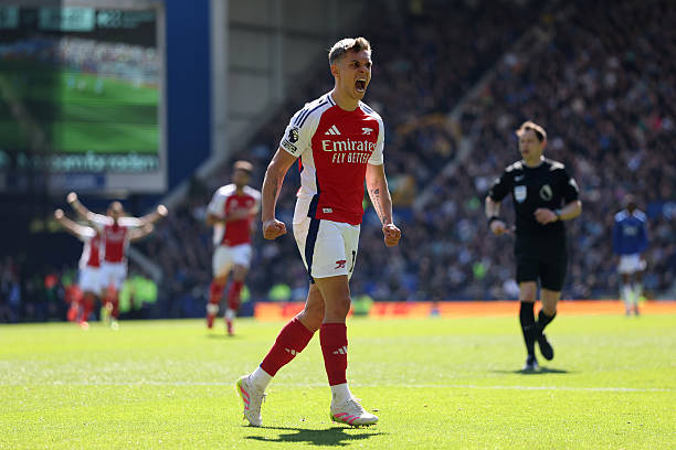 德甲新赛季转会市场盘点:哪些球队引援最成功?