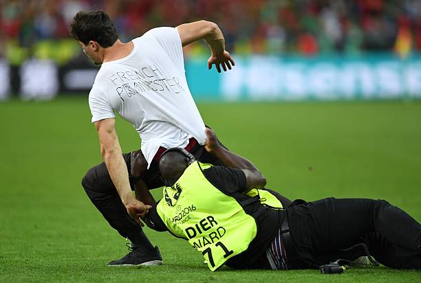 (针对常见错误,具有警示和纠错作用)