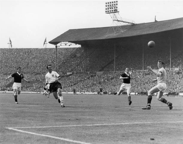 欧冠决赛欧赔解析:谁将笑到最后?