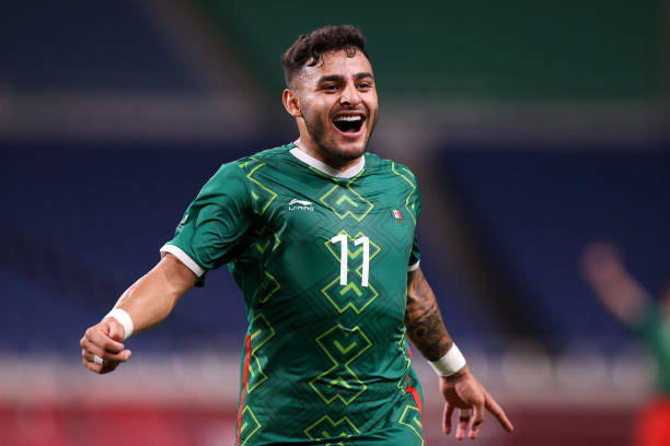 德甲沙拉盘:一个盘子的传奇足球故事