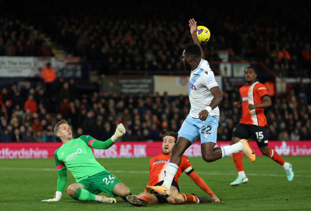 梅西任意球进球总数盘点:弧线球大师的致命一击