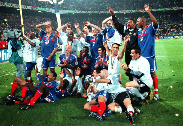 点球大师2震撼来袭:全新挑战模式与真实物理引擎!