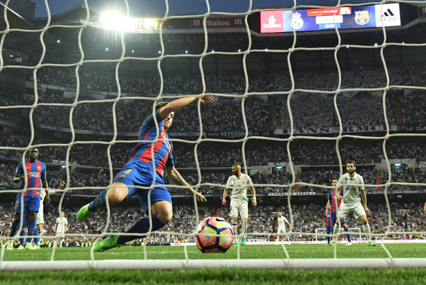 尤文官方宣布C罗加盟,球迷疯狂庆祝