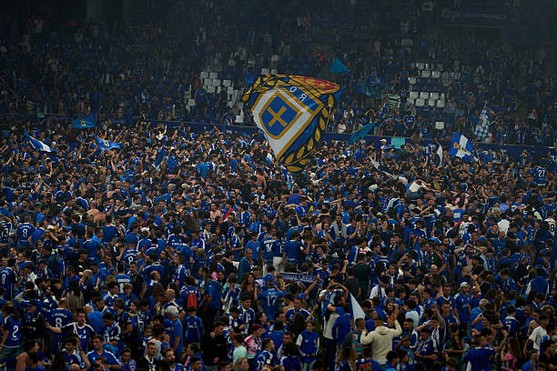 曼城临场变阵震惊足坛,瓜迪奥拉再展战术大师风采