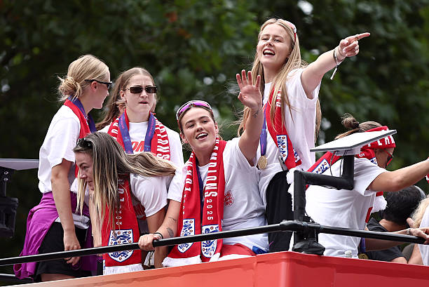 实况足球防守攻略大全:从新手到高手的终极指南