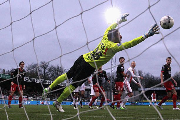 手机也能看欧冠!这些APP提供免费直播