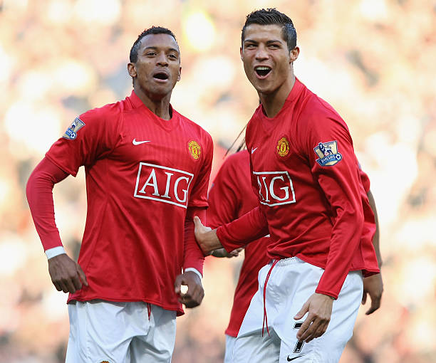 欧冠决赛2025:在线观看人数破纪录,全球瞩目!