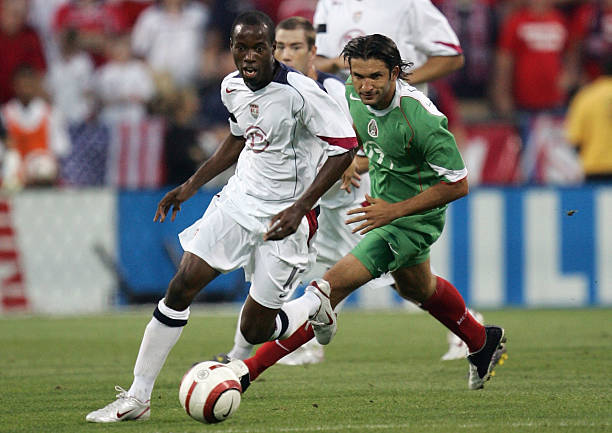 德甲本轮焦点战:拜仁vs多特,国家德比引爆积分榜争夺