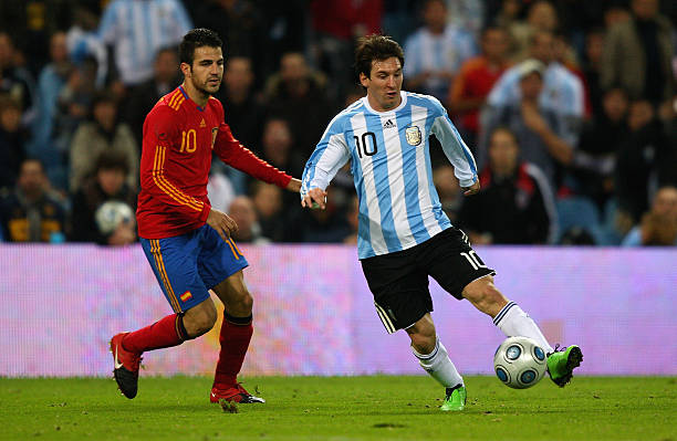 姆巴佩为何选择0号?皇马球衣号码的深层解读