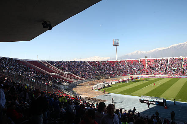 解读4秒规则:守门员和界外球的特殊时间限制