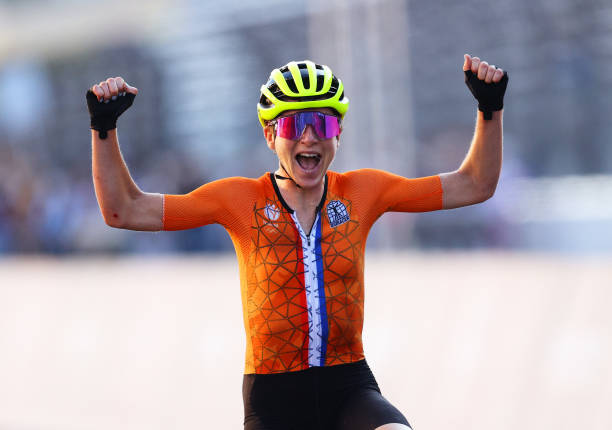 曲棍球奥运冠军战术解析:制胜关键与经典瞬间