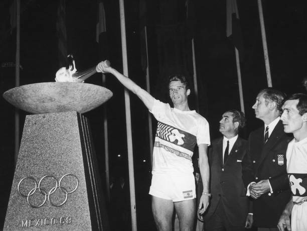 赵本山经典小品回顾:奥运盛火点燃笑点