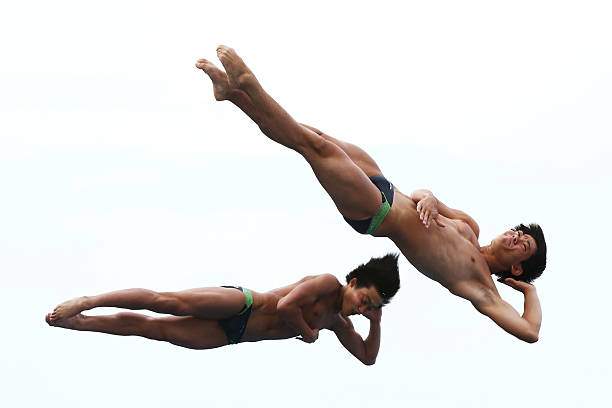 中国短跑女运动员速度较量:谁跑得最快?