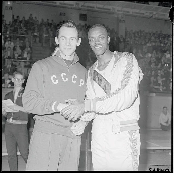 揭秘吴敏霞的身高体重:奥运冠军的身体素质有多强?