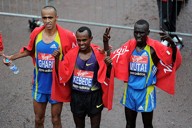 跳水教练亲授:鱼跃式跳水的训练计划与注意事项