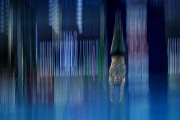 伏明霞退役后的转型之路:从体育明星到公益大使