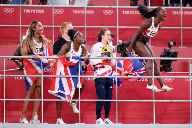 吴敏霞获得的荣誉全览:打破多项纪录的跳水女王