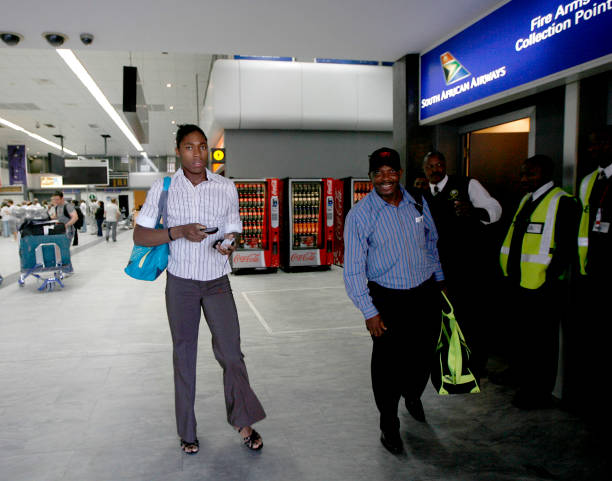 田亮女儿森碟长腿引关注,网友:基因太强大