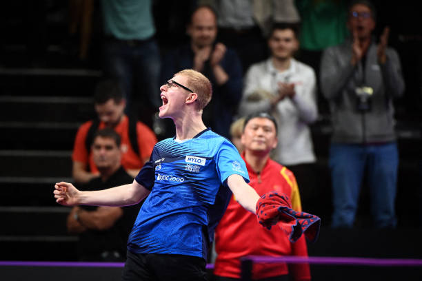 汗水擦乒乓球拍?你可能正在毁掉它的性能!