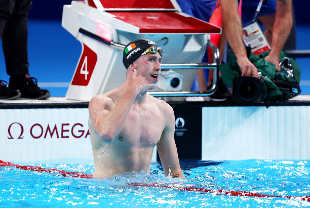 国家游泳队选拔标准:女子运动员的体能测试项目