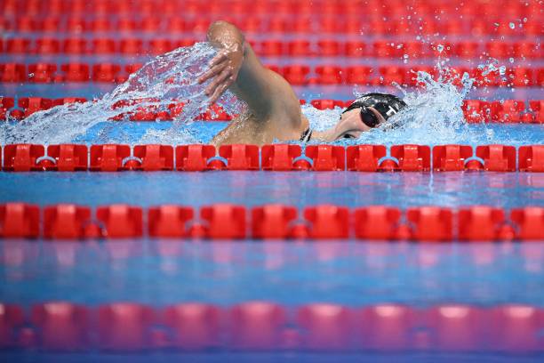 不同泳池长度对SWOLF值的影响:25米与50米泳池的差异分析