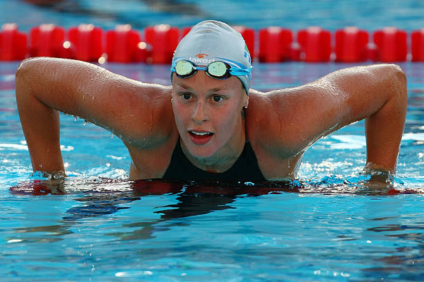 每周游泳3次,一年后你的身体会感谢你