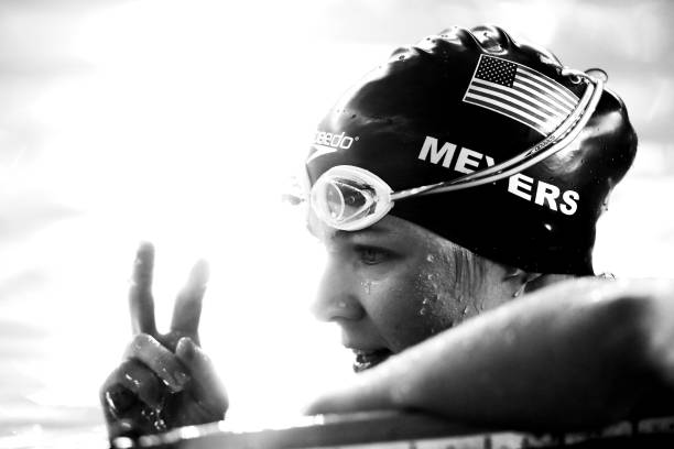 从科学角度分析:新生儿游泳的正面与负面影响