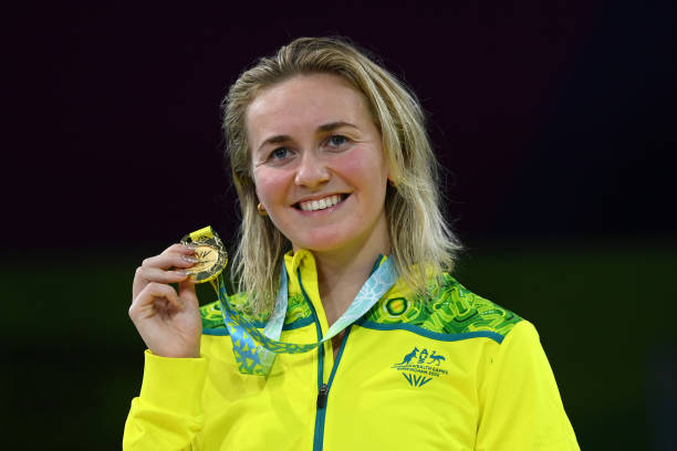 老年人游泳锻炼:时长选择与身体适应