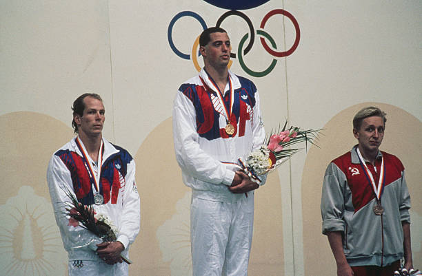 游泳比赛文案怎么写?越短越精彩!