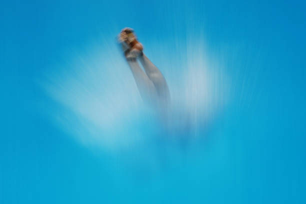 自由泳完整配合技术实战应用:比赛与训练中的技巧