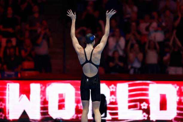 游泳姿势的演变:从古代泳法到现代竞技游泳