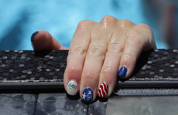 游泳时最怕的不是累,是隔壁大妈问我有没有对象