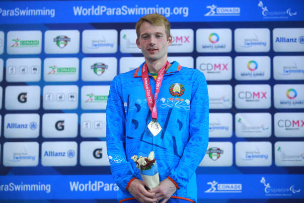 想知道游泳比赛的具体时间吗?