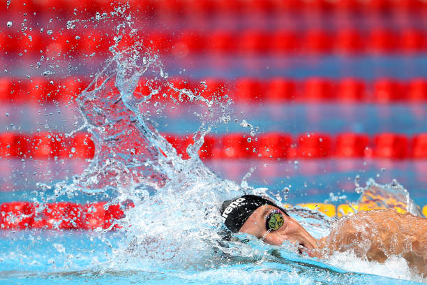 避开这些误区!腰突患者游泳时最容易犯的5个错误