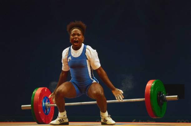 游泳比赛场景的简易绘画指南