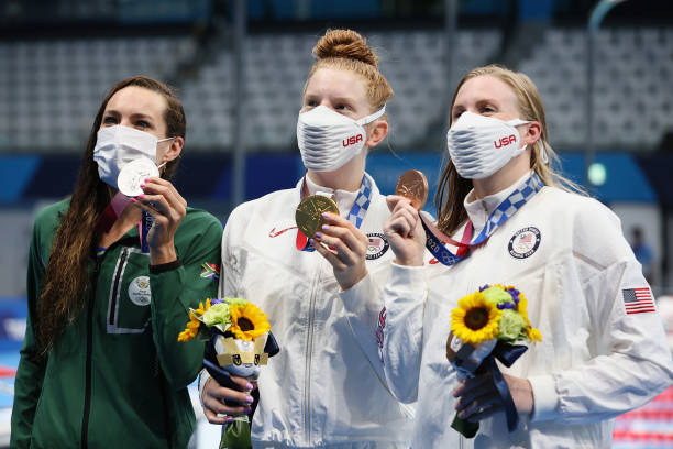 家庭游泳池设计效果图:适合小空间的巧妙设计