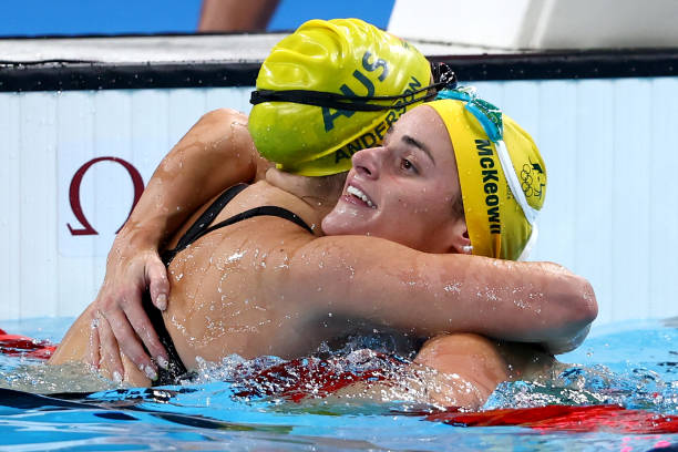 女性梦见游泳:是逃避现实还是追求心灵自由?