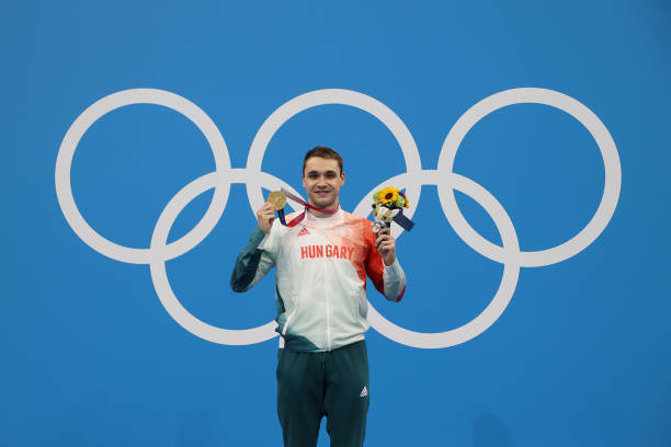 女性蛙泳后腰疼的常见原因及预防方法