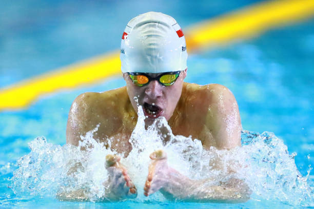 儿童游泳必备护具:保护孩子安全游泳的装备