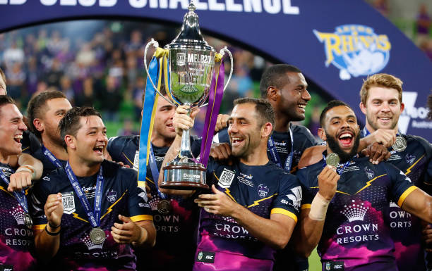 公共游泳池卫生隐患:脚气传染途径全解析