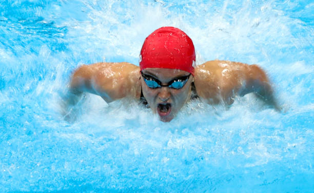 如何正确发力:蛙泳腿的蹬夹技巧详解