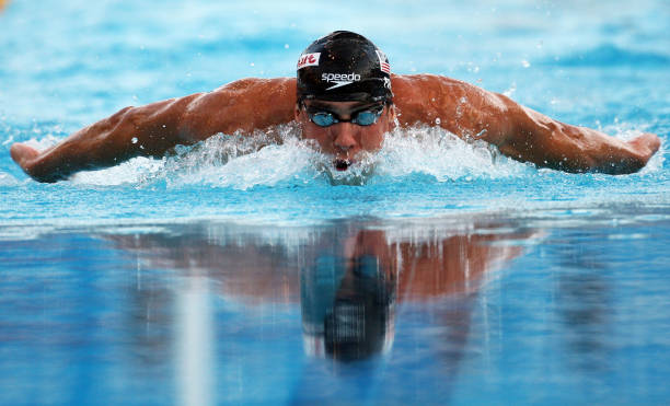 游泳池梯子的设计与功能:不只是上下水的工具