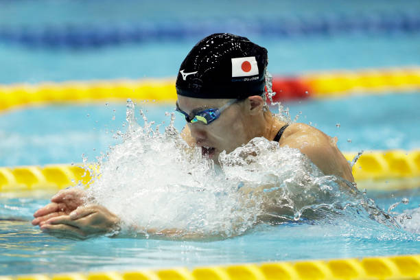 泳道上的拼搏:比赛经验与个人成长